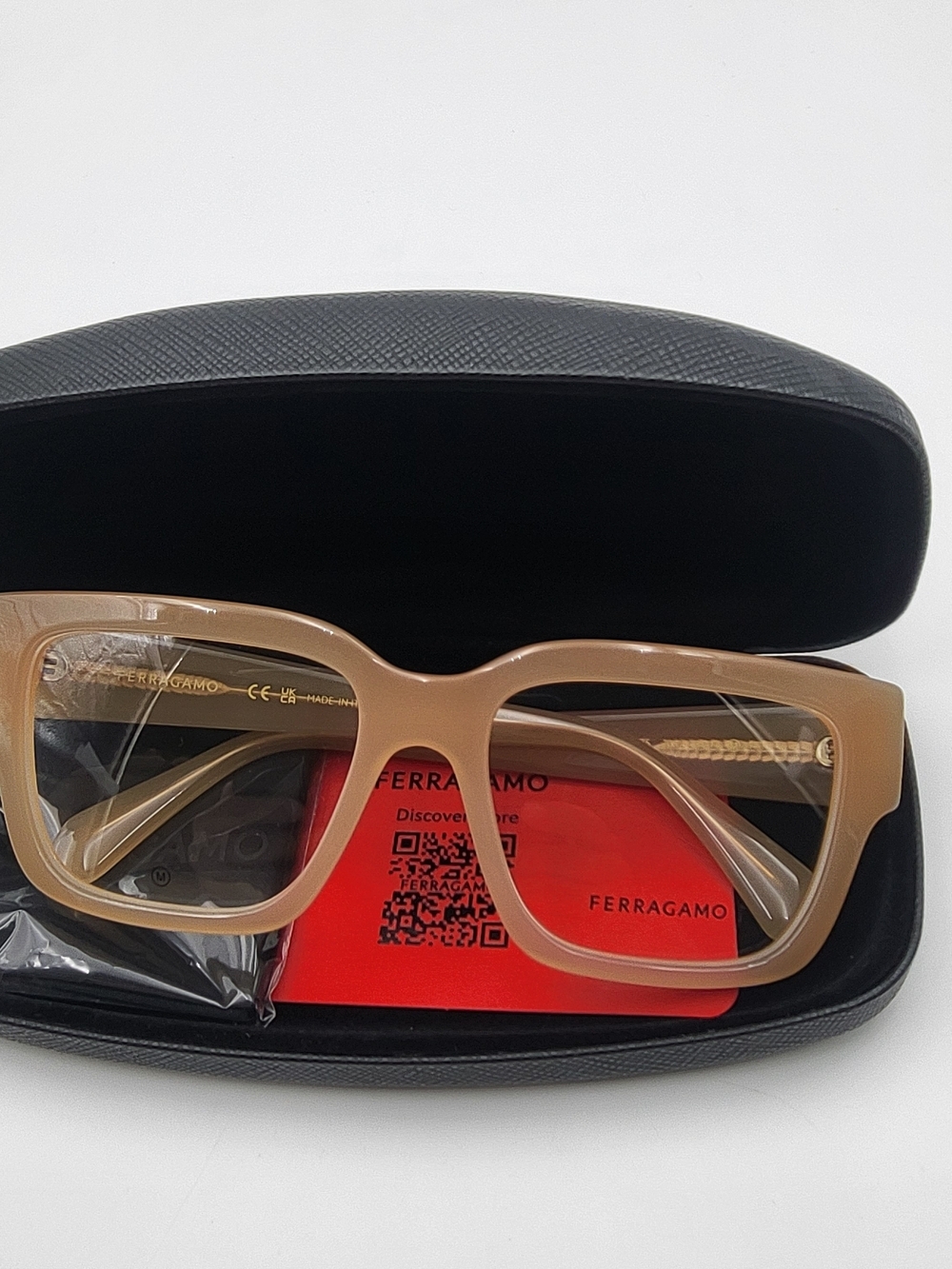 FERRAGAMO SF-2975708 Opaline Honey Eyeglasses, NWT..Authentic.